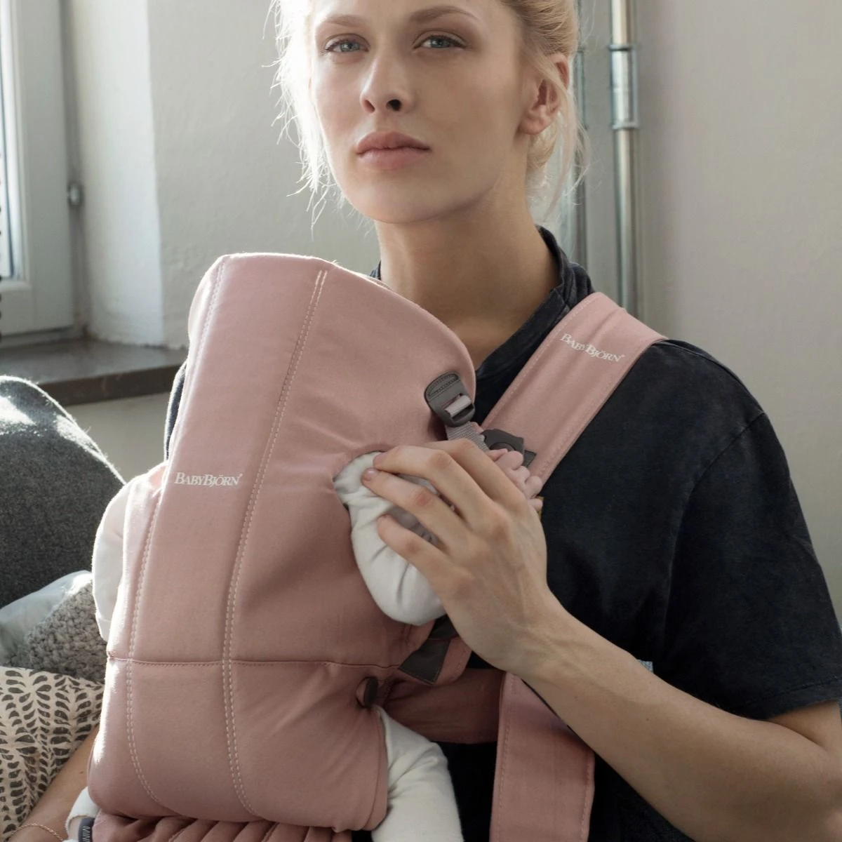BabyBjörn Mini Cotton Draagzak BabyBjörn Mini Cotton Draagzak -Babyproducten Verkoopwinkel babybj rn mini cotton draagzak oudroze 6