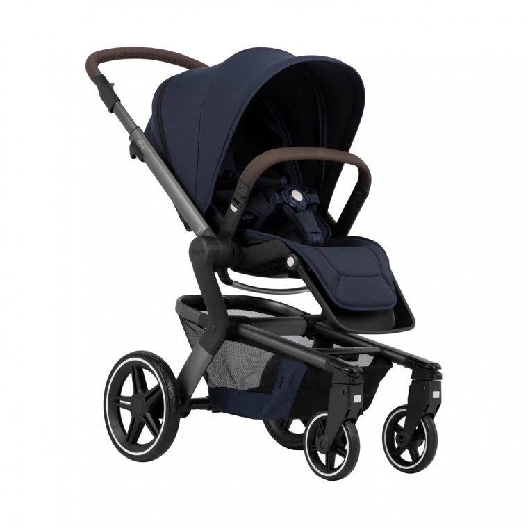 Joolz Hub Plus Navy Blue + Maxi-Cosi Cabriofix I-Size Essential Black Joolz Hub Plus Navy Blue + Maxi-Cosi Cabriofix I-Size Essential Black -Babyproducten Verkoopwinkel joolz hub plus kinderwagen 2 in 1 navy blue 2