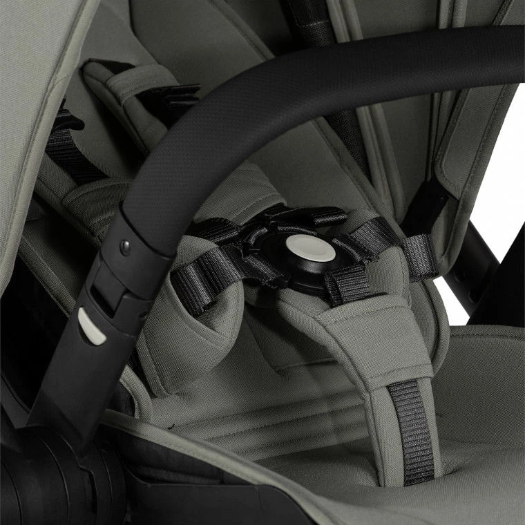 Joolz Hub Plus Sage Green + Maxi-Cosi Cabriofix I-Size Essential Black Joolz Hub Plus Sage Green + Maxi-Cosi Cabriofix I-Size Essential Black -Babyproducten Verkoopwinkel joolz hub plus kinderwagen 2 in 1 sage green 6