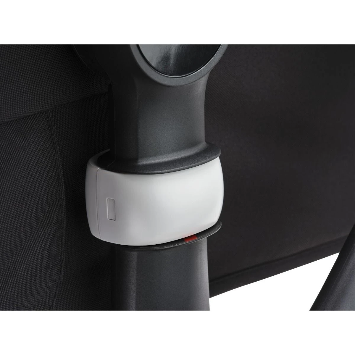 Bugaboo Fox 5 Graphite - Midnight Black - Midnight Black Bugaboo Fox 5 Graphite - Midnight Black - Midnight Black -Babyproducten Verkoopwinkel large jpg 100192002 fox5 gra memory lock seat square button red indicator detail 1